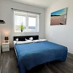 アパート Apartamentowe Nad Morzem - Szyk ミエルノ