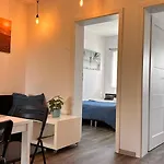 Apartamentowe Nad Morzem - Szyk * ミエルノ