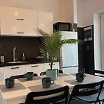 Apartamentowe Nad Morzem - Szyk アパート ミエルノ